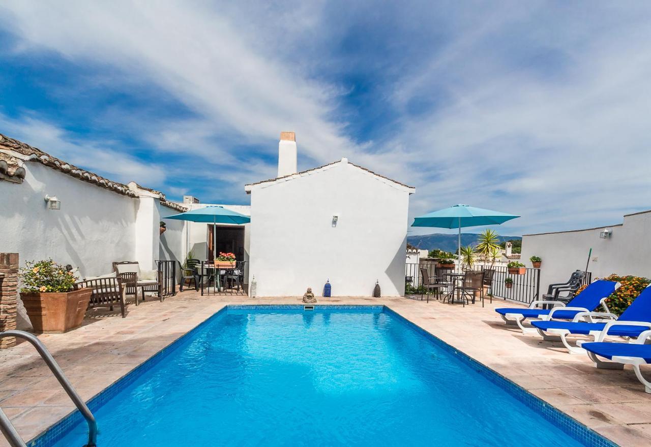Casa Mundo - 16Th Century Traditional White Village House With Pool Pinos del Valle Exterior foto