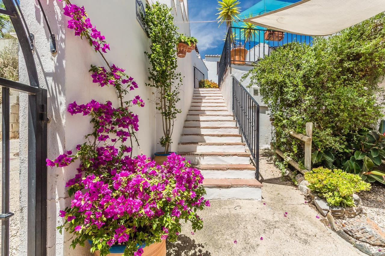 Casa Mundo - 16Th Century Traditional White Village House With Pool Pinos del Valle Exterior foto