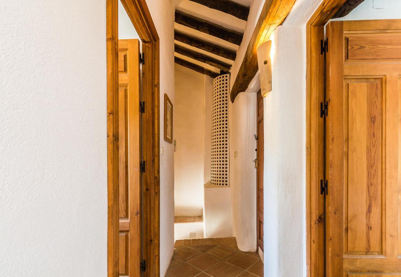 Casa Mundo - 16Th Century Traditional White Village House With Pool Pinos del Valle Exterior foto